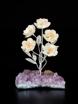 Anemone a 5 fiori su minerale